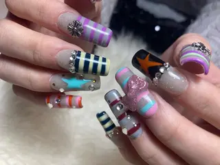 ネイル キラキラ オメメのネイルデザイン