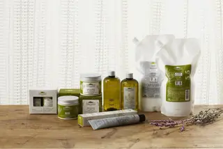 カラー 高松 莉璃のヘアスタイル