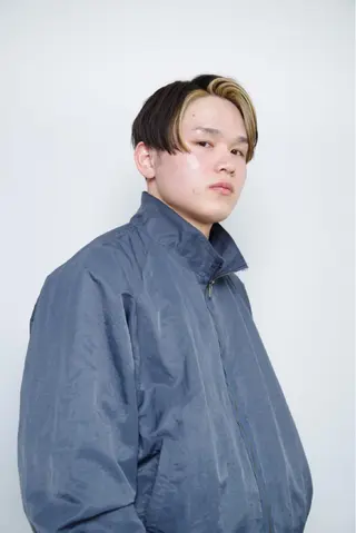ショート メンズ ニシウエ ヒロキのヘアスタイル