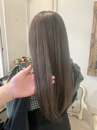 カラー 森田翔斗 顔周りレイヤーのヘアスタイル