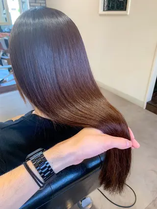 ロング Uni.所属・地毛風ストレート/ 髪質改善/榎本流行のヘアスタイル