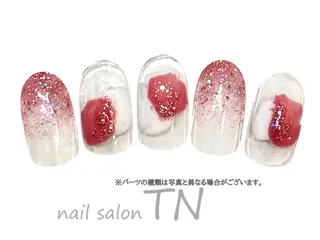 ネイル 中島 実穂のネイルデザイン