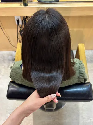 rinka／暖色 ストレートのヘアスタイル