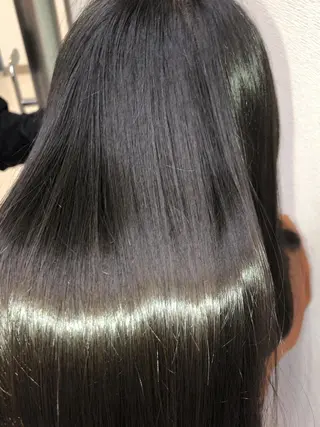 ミディアム カラー パーマ 髪質改善 美容室Atomのヘアスタイル