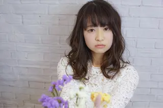 ミディアム EARTH 志木店のヘアスタイル