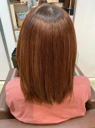 セミロング XXXY'S Color Flip所属・小宮 真理奈のヘアスタイル