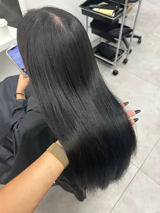 ロング みゆき/透明感カラー /カラー特化のヘアスタイル