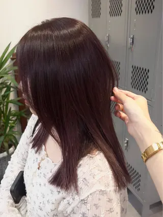 ミディアム kosoraベージュ ハイトーン/デザインのヘアスタイル