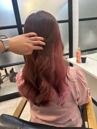 ミディアム カラー Yui. レイヤー／パーマのヘアスタイル