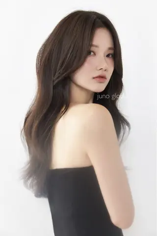 ロング カラー JUNO韓国ヘア‎ narumi‎🤍のヘアスタイル