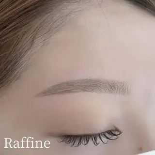 アイブロウ Raffine 尾崎愛のマツエク・マツパデザイン