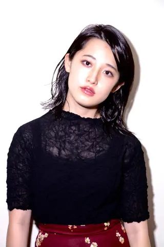 ミディアム カラー すみとも るなのヘアスタイル