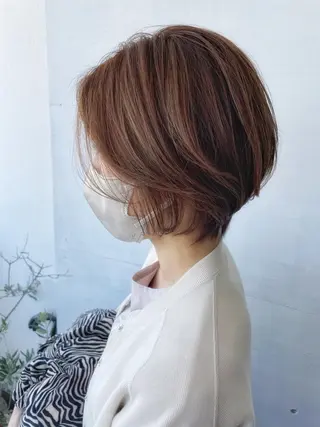 ショート カラー かわさき ともやのヘアスタイル