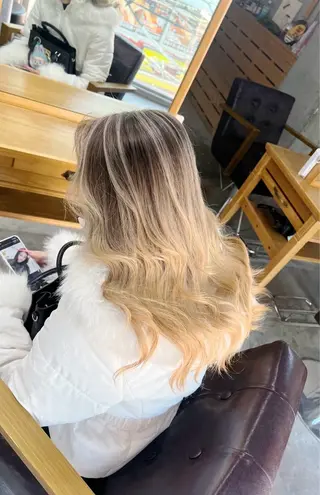 ロング カラー ROBIN所属・指名数No.1 /NAOYAのヘアスタイル