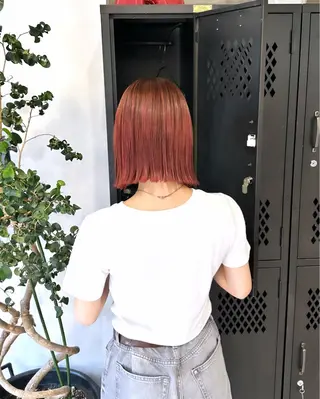 ショート 抜きっぱなしブロンド ササキカズマのヘアスタイル