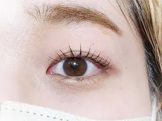 マツエク・マツパ 💜bora .のネイルデザイン