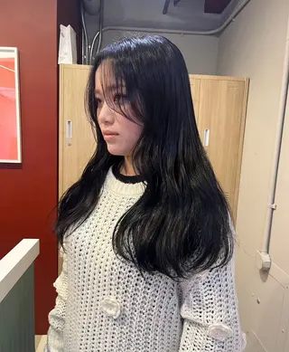 ロング LOREN＋透明感 オリーブhirokoのヘアスタイル