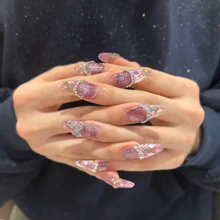 ネイル A. Hashimotoのネイルデザイン