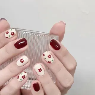 ネイル T. Leeのネイルデザイン