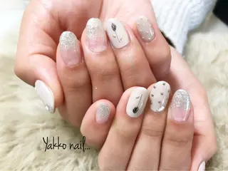 ネイル Yakko pas á pasのネイルデザイン