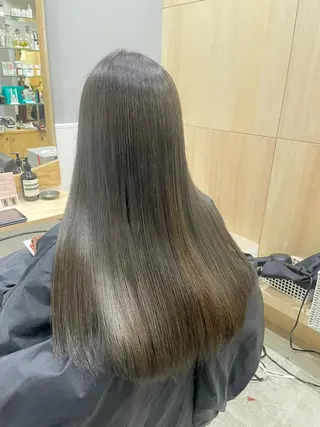 ロング カラー miloc那覇 MIKUのヘアスタイル