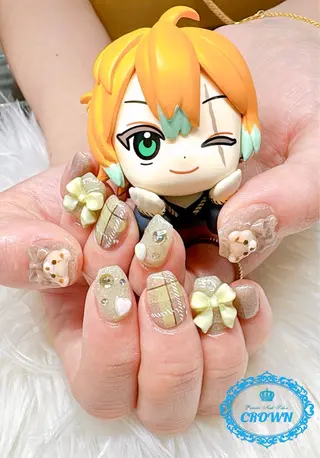 ネイル CROWN プライベートサロンのネイルデザイン
