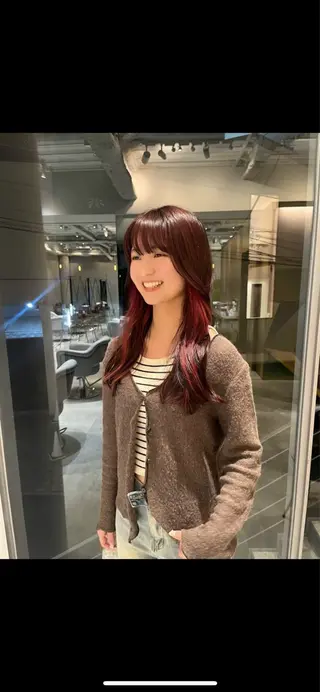 ロング カラー ヘアアレンジ 山本 唯我のヘアスタイル