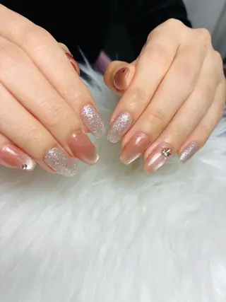 ネイル 井上 奈津のネイルデザイン