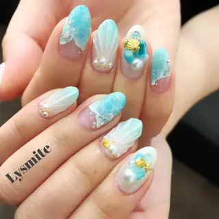 ネイル Lysmite所属・岩本 美香のネイルデザイン