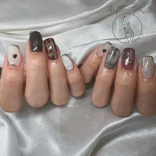 ネイル Moon  Nail /栄　大須のネイルデザイン