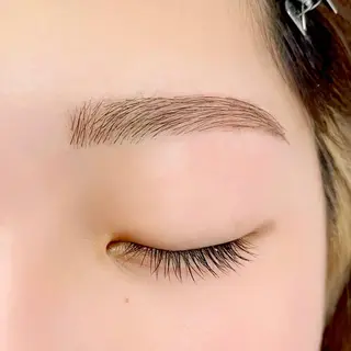 アイブロウ RUSHIA minaの眉毛・アイブロウイメージ