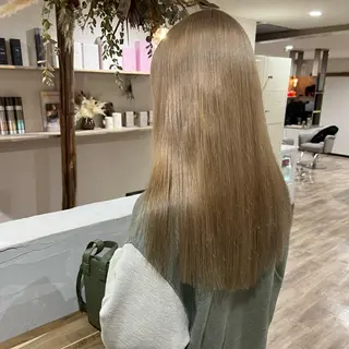 セミロング カラー 🌱小顔魅せカット 透明感カラー/泉綺のヘアスタイル