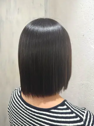 ミディアム カラー縮毛モデル💙 MoE💙🐈‍⬛のヘアスタイル