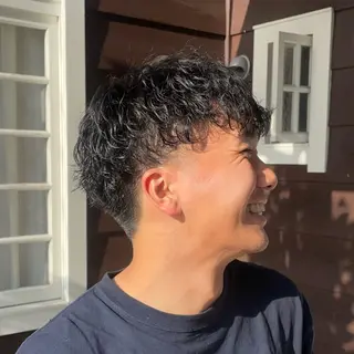 パーマ メンズ TJ天気予報 鈴木優月のヘアスタイル