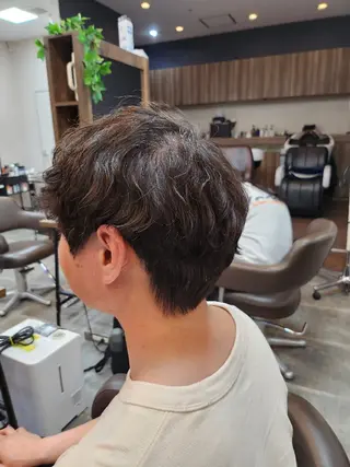 ショート パーマ メンズ 石川 ジェウンのヘアスタイル