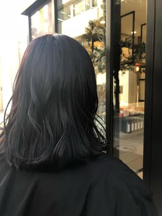 ミディアム カラー 樋渡 侑希のヘアスタイル