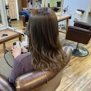 ミディアム 染矢 優希のヘアスタイル