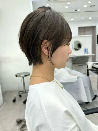 ショート ショートヘア くすみカラー、大場猛のヘアスタイル
