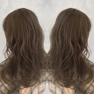 ミディアム ANDO HIKARIのヘアスタイル