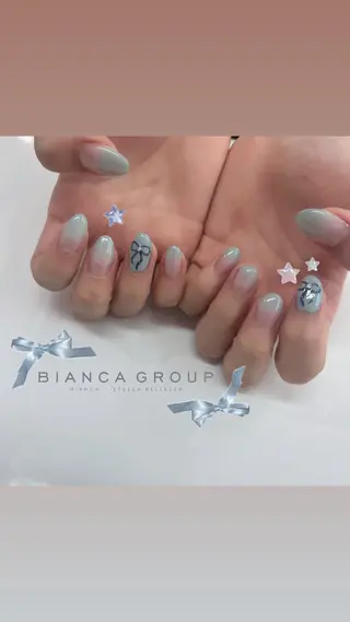 ネイル Bianca 立川 Kouno ⭐️のネイルデザイン
