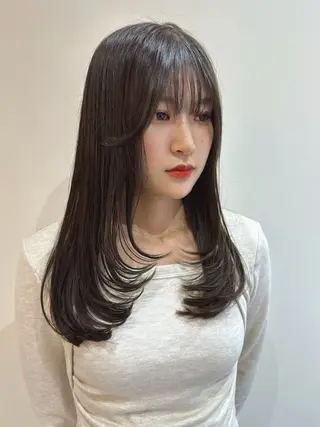 セミロング 【透明感UP✨】🩵 赤み除去カラー/来輝のヘアスタイル