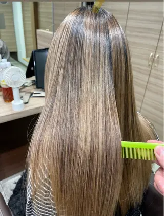 ロング 塚下 怜菜のヘアスタイル
