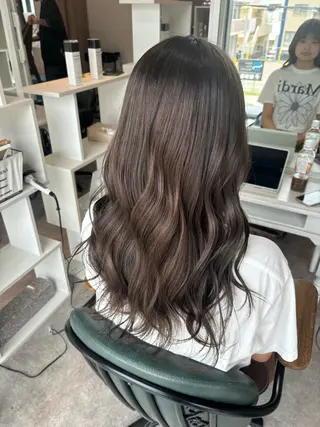 カラー chipie 那覇松山店所属・双 葉の眉毛・アイブロウイメージ