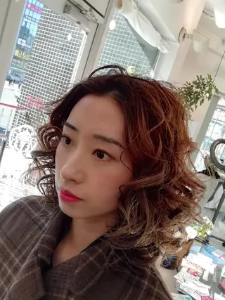 ミディアム カラー Garret 新宿店【ギャレット】所属・⛑️髪質改善請負人 ⛑️ヤマザキタカヒトのヘアスタイル