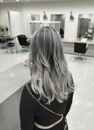 ロング カラー hair&beauty iro所属・ハイトーン/ブリーチ /reitのヘアスタイル