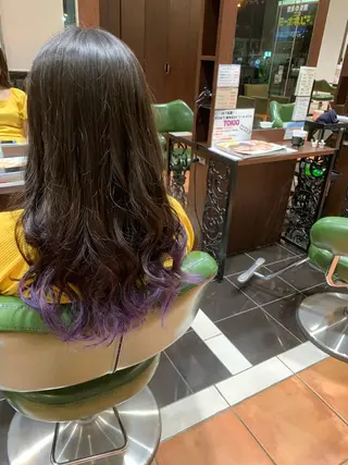 ミディアム カラーリスト菅澤 岳のヘアスタイル
