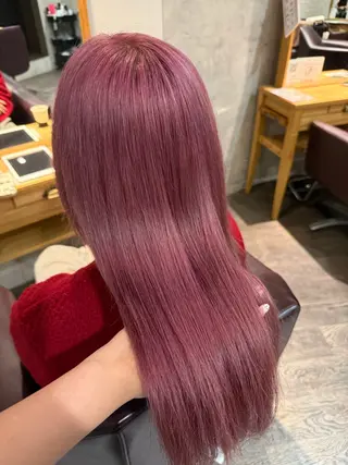 ロング Afinar／ Yuzumiのヘアスタイル