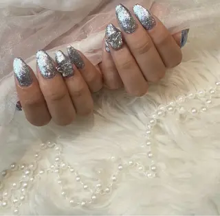 ネイル Raviy 渋谷店所属・fukuda yuna♡のネイルデザイン