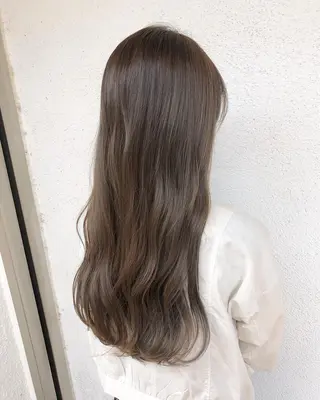 カラー 梅田 NU茶屋町gotoday所属・kana .オリーブ /ナチュラルヘアのヘアスタイル