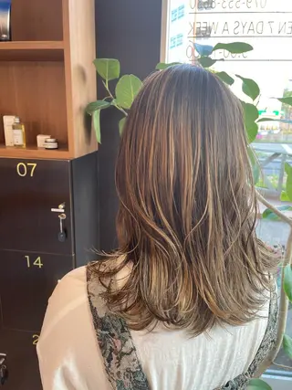 セミロング カラー 🫧美髪矯正/ 髪質改善/藤平健太のヘアスタイル